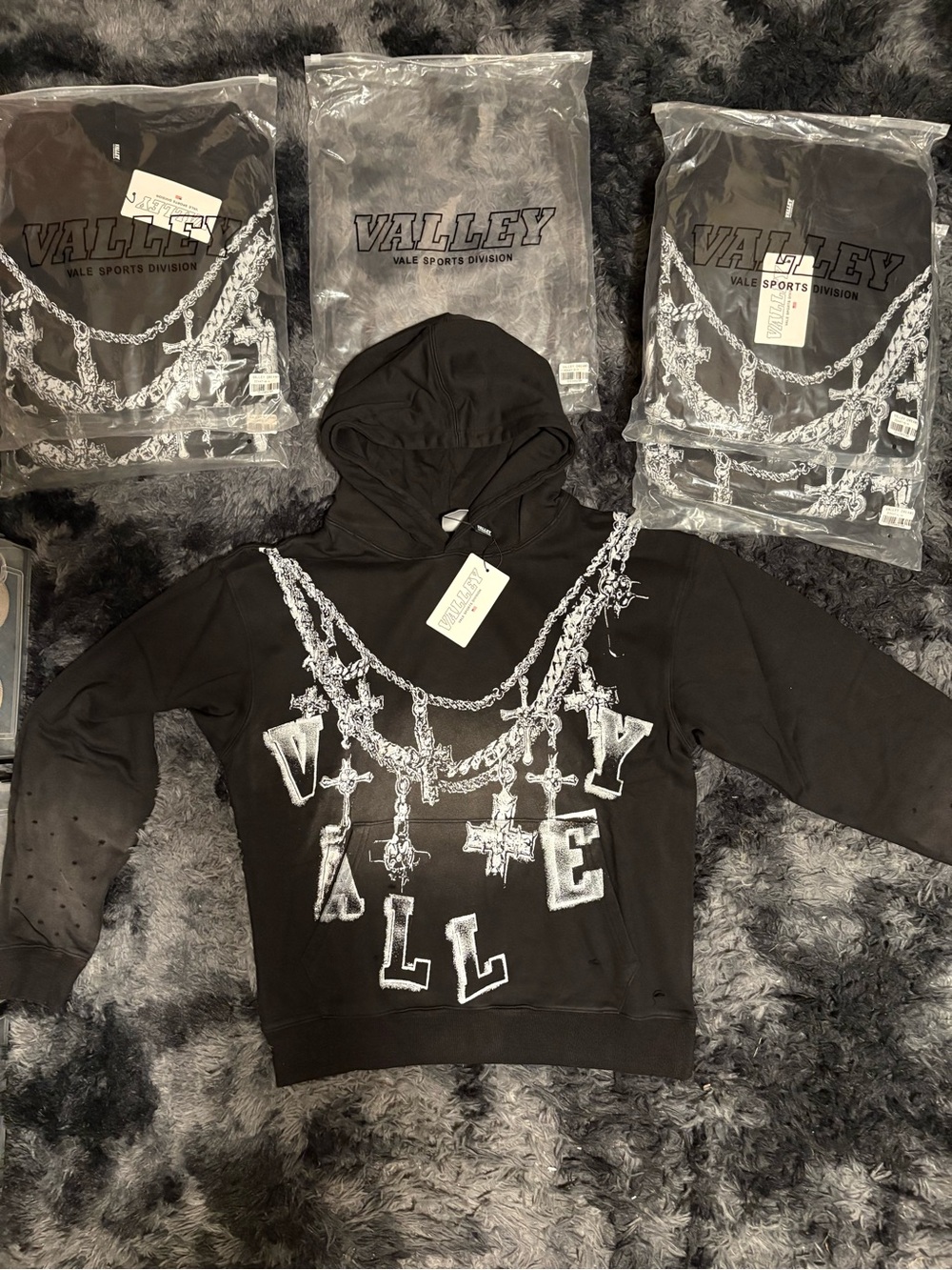 Valley Graphic Crewneck Sweater - Black
